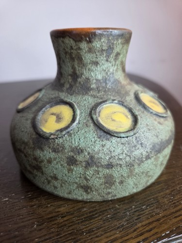 Fat lava vase - lava,